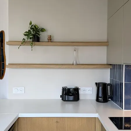 One-bedroom Close To The Center. *